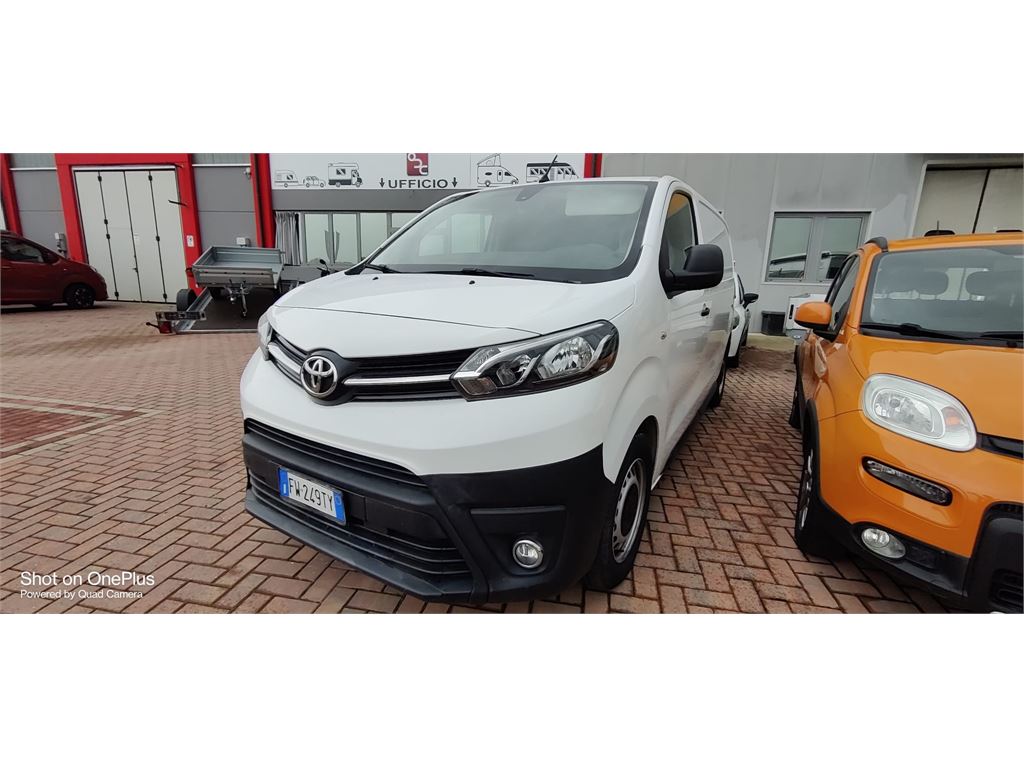 Toyota Proace 1.5d usato foto 1