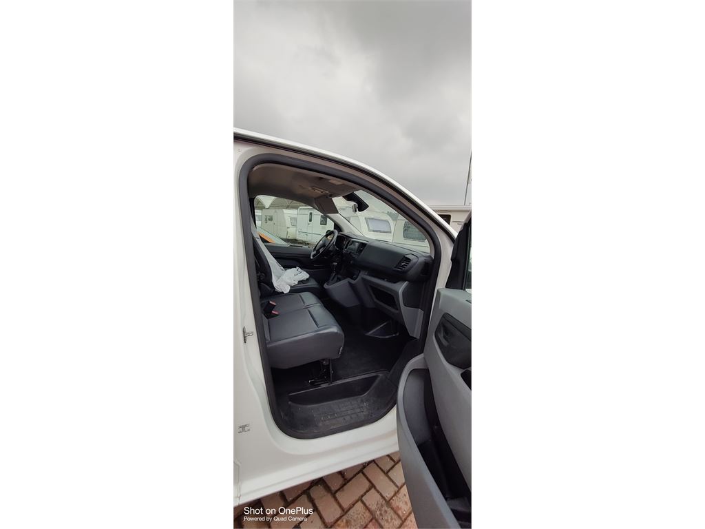 Toyota Proace 1.5d usato foto 6