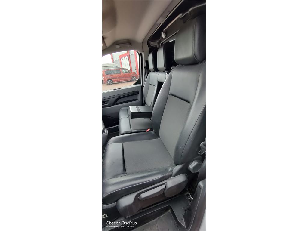 Toyota Proace 1.5d usato foto 8