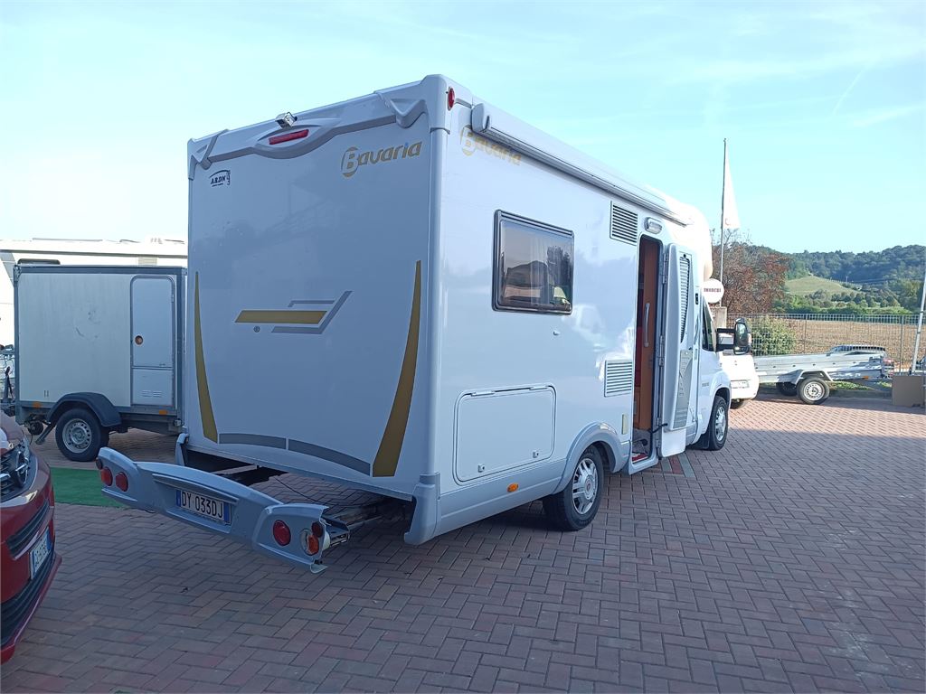 Pilote Bavaria T 067 XFT usato foto 4