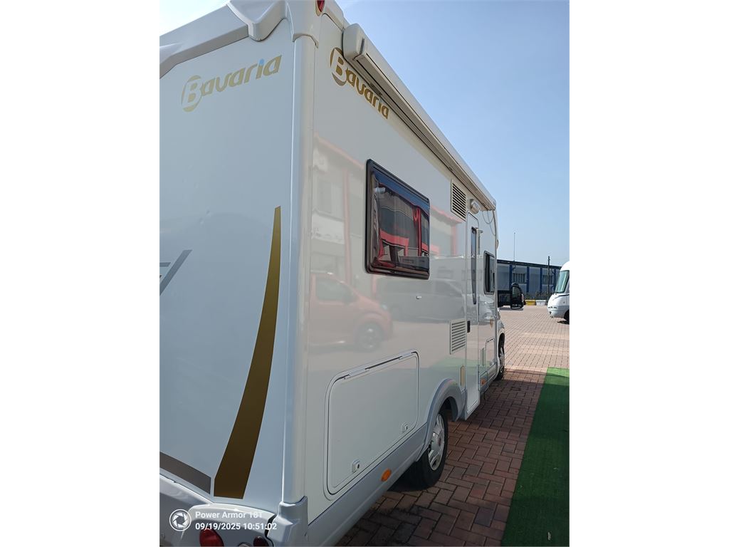 Pilote Bavaria T 067 XFT usato foto 5