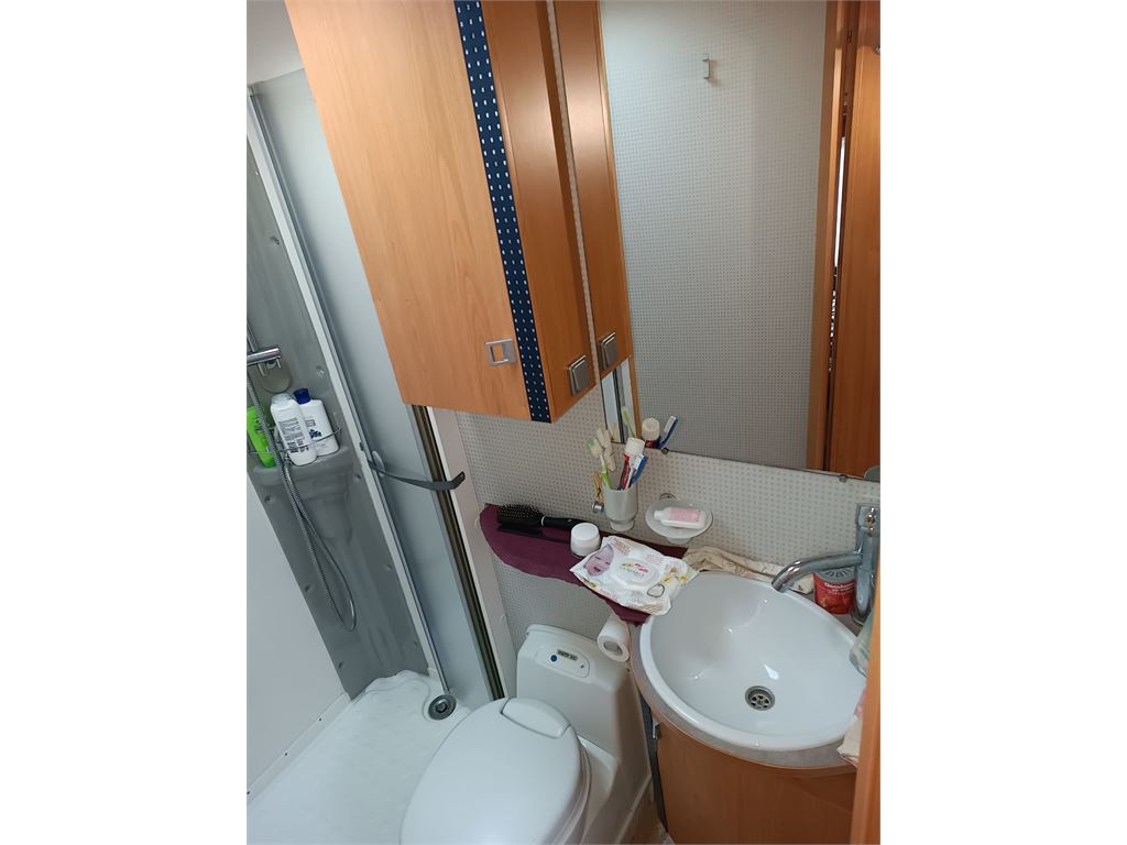 Pilote Bavaria T 067 XFT usato foto 19